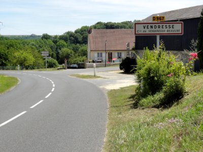 Vendresse-Beaulne (Aisne) city limit sign