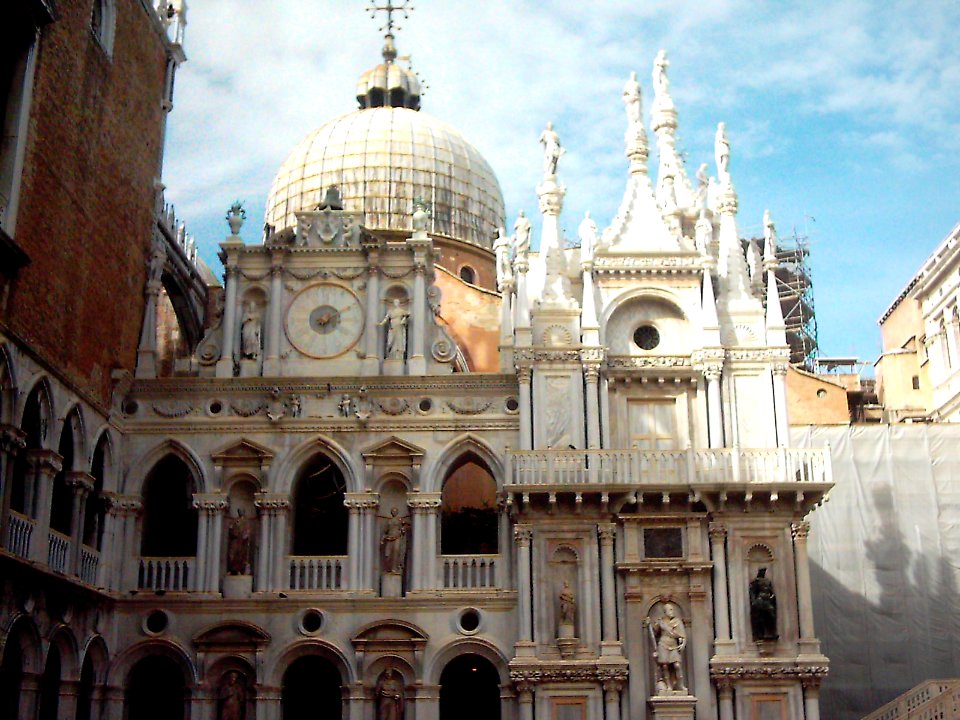 Venedig Dogenpalast Hof 2