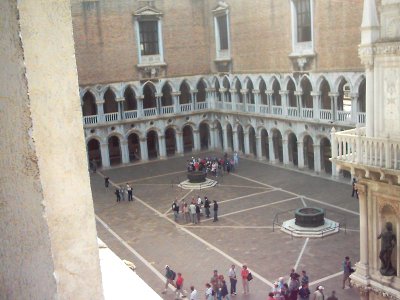 Venedig Dogenpalast Hof 8 photo