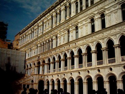 Venedig Dogenpalast Hof 1