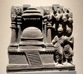 Veneration of the Stupa, Gandhara, 2nd century AD, schist - Ethnological Museum, Berlin - DSC01638