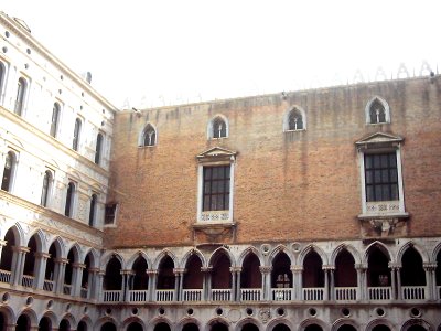 Venedig Dogenpalast Hof 3