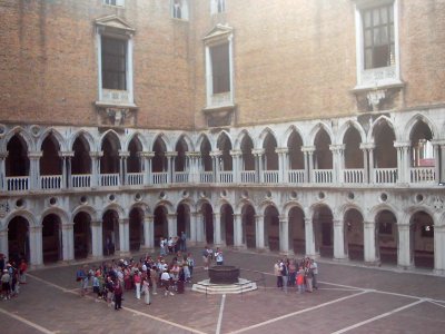 Venedig Dogenpalast Hof 6