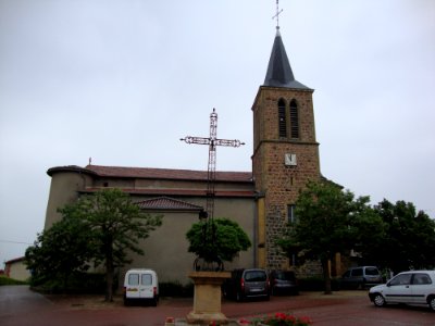 Vendranges (Loire, Fr) église, croix