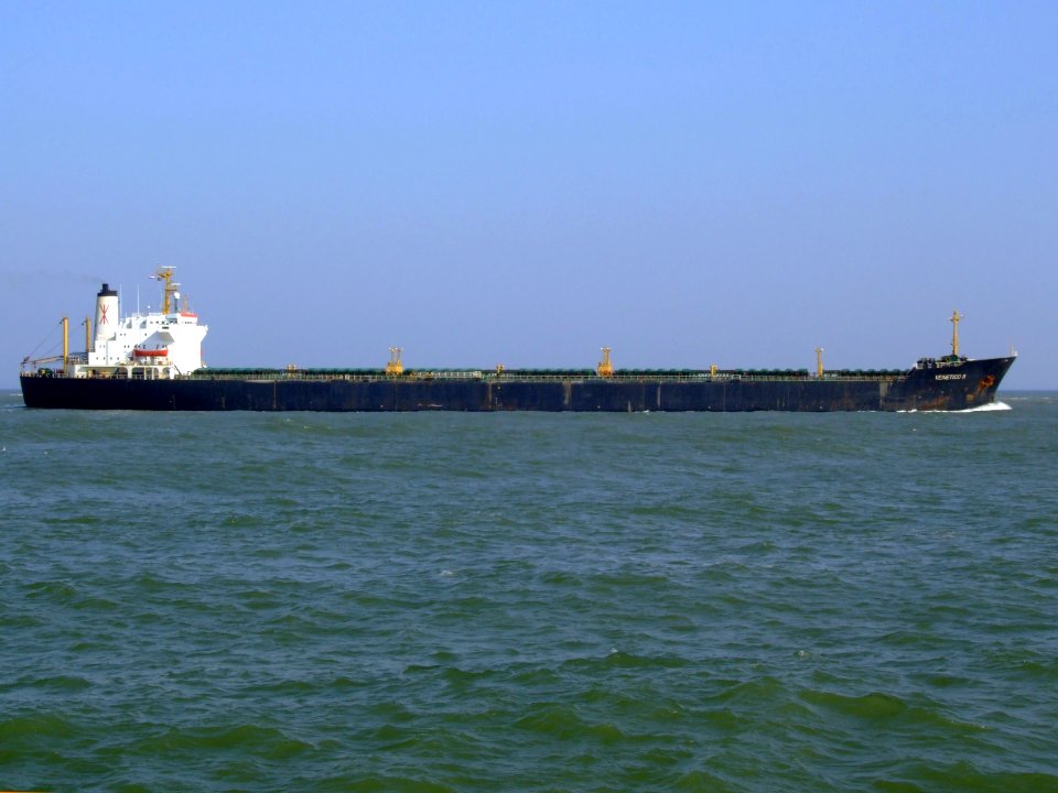 Venetico B - IMO 7620548 - Callsign H9RW photo-4 approaching Port of Rotterdam, Holland 01-Apr-2007