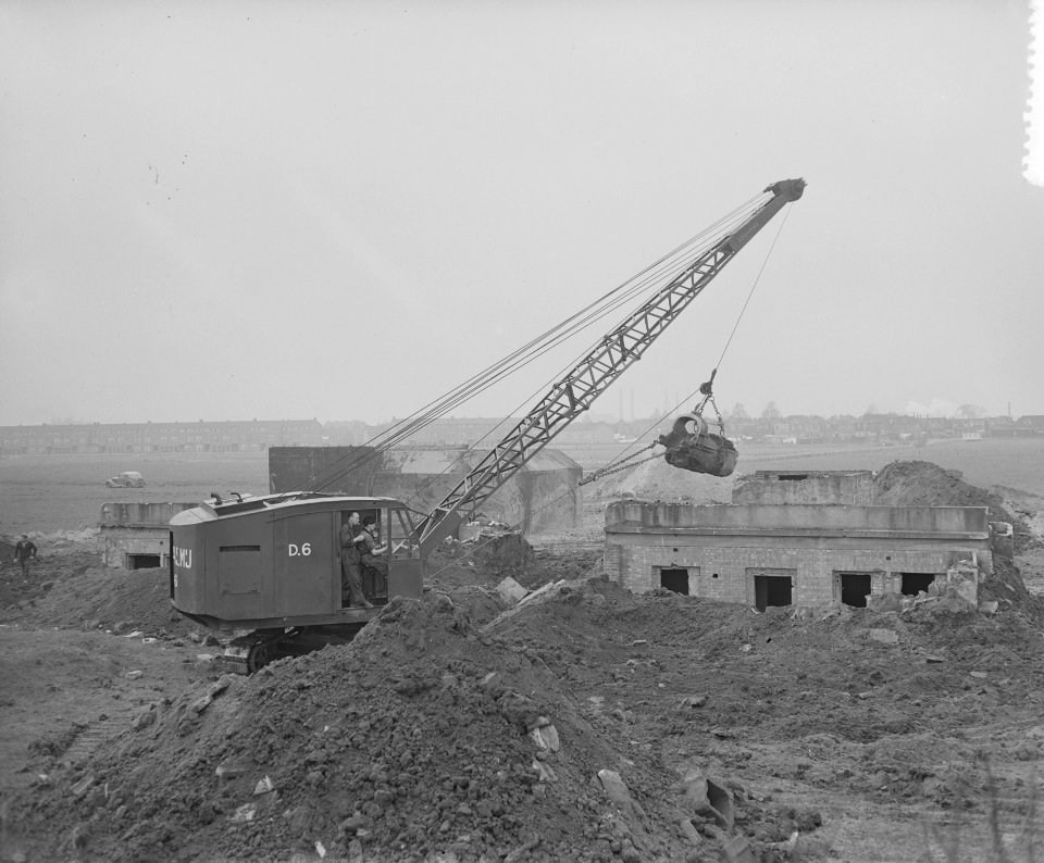 Velzertunel bouw an de Noordzijde aan het kanaal, Bestanddeelnr 906-3654