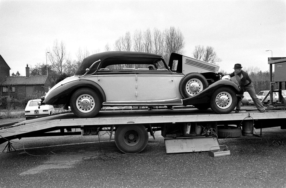 Veiling van Old Timers door Christie, in Automuseum Leidschendam zescylinder Ma, Bestanddeelnr 928-8961