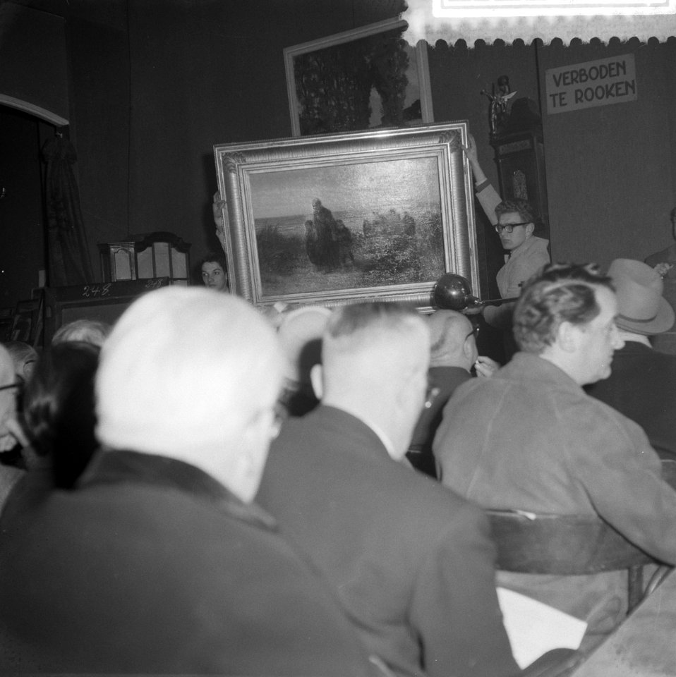 Veiling van schilderijen bij Mak van Waay, Bestanddeelnr 911-0807