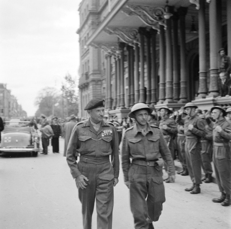Veldmaarschalk Montgomery bij het Amstel Hotel, Bestanddeelnr 900-7449