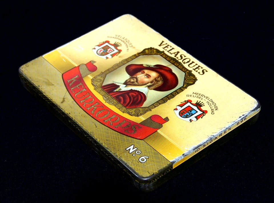 Velasques Keurkorps cigaren blik, foto3