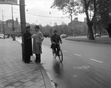 Veiligheid voor fietsers in Amsterdam, aanduidingen voor fietsers op het Weterin, Bestanddeelnr 911-2773