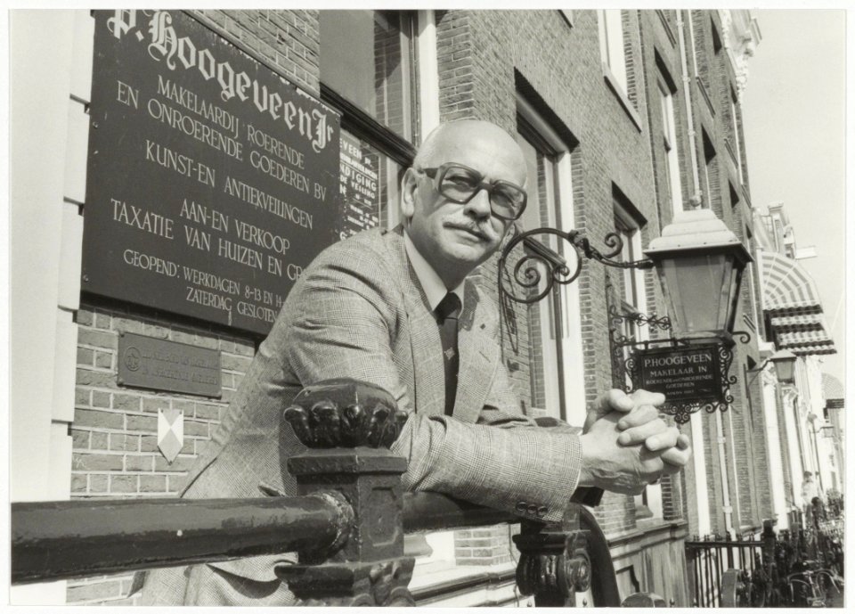 Veiling Hoogeveen aan de Nieuwe Gracht 74 na ruim 70 jaar opgeheven. NL-HlmNHA 54010049