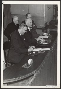 Veilingen, burgemeesters, Ailly, Arnold Jan d', Brakke Grond De, Thee Thee Ralle, Bestanddeelnr 076-1326