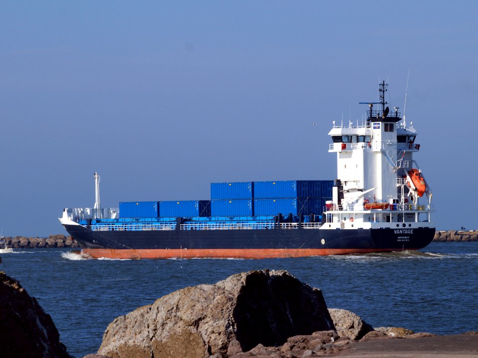 VANTAGE - IMO 9375111 - at IJmuiden Hoogovens, Port of Amsterdam photo-5