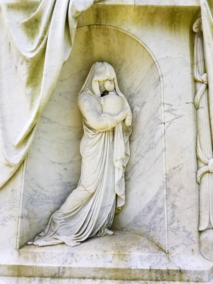Veiled figure with urn - Mount Auburn Cemetery - Cambridge, MA - 20180616 102516