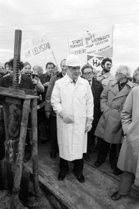 Vanmiddag heeft Minister Tuijnman in Flevopolder startsein gegeven voor aanvang , Bestanddeelnr 931-2263