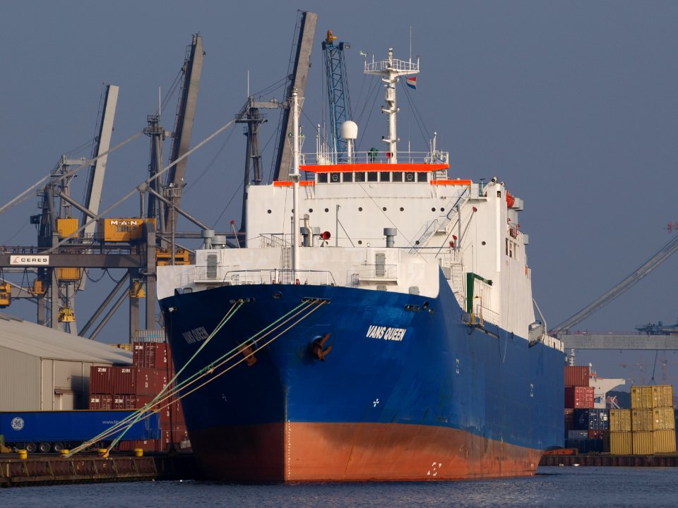Vans Queen IMO 7727683 Port of Amsterdam 01March2009