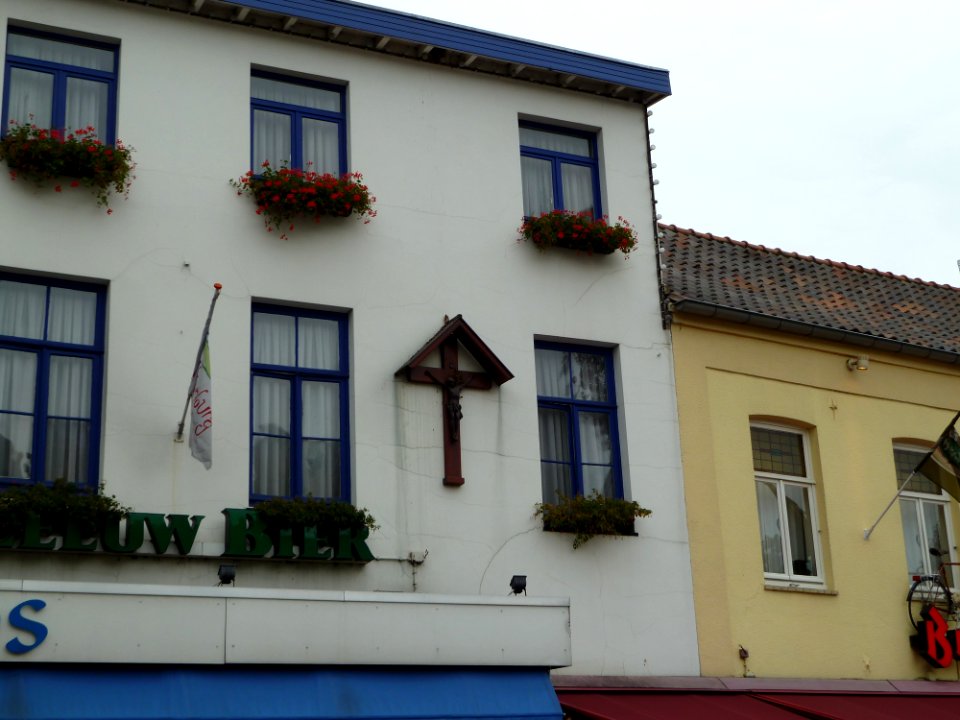 Valkenburg-Wegkruis Grendelplein 20 (2)