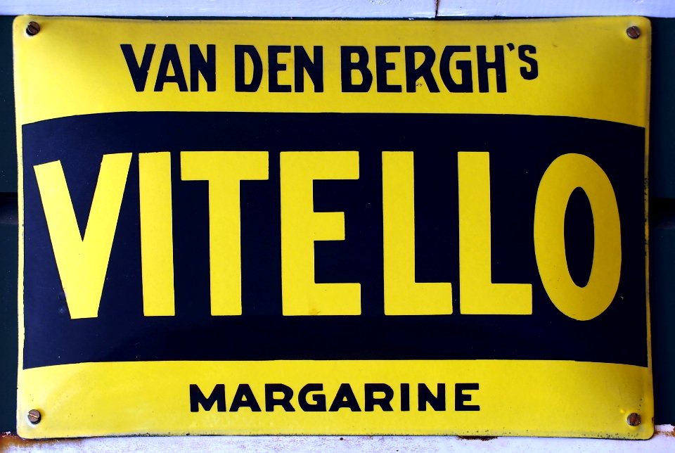 Van Den Berghs VITELLO margarine emaille reclamebord