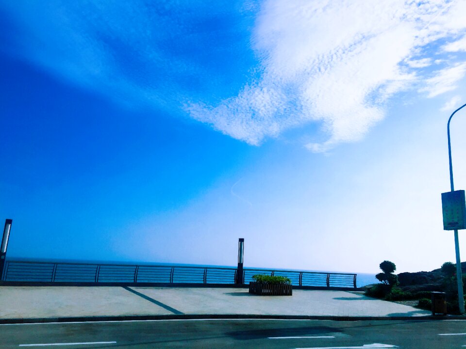 China green o bay blue sky the scenery
