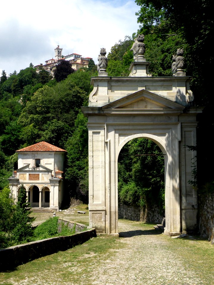 Varese Sacro Monte Arco Sant'Ambrogio 3