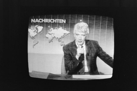 VARA zendt Iran-fragment Rudi Carrell niet uit Rudi Carrell betuigt spijt, Bestanddeelnr 933-9026
