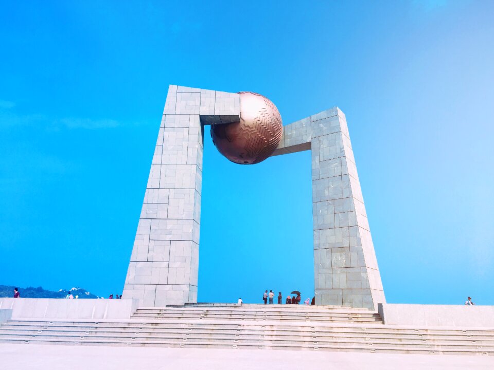 The tropic of cancer building china