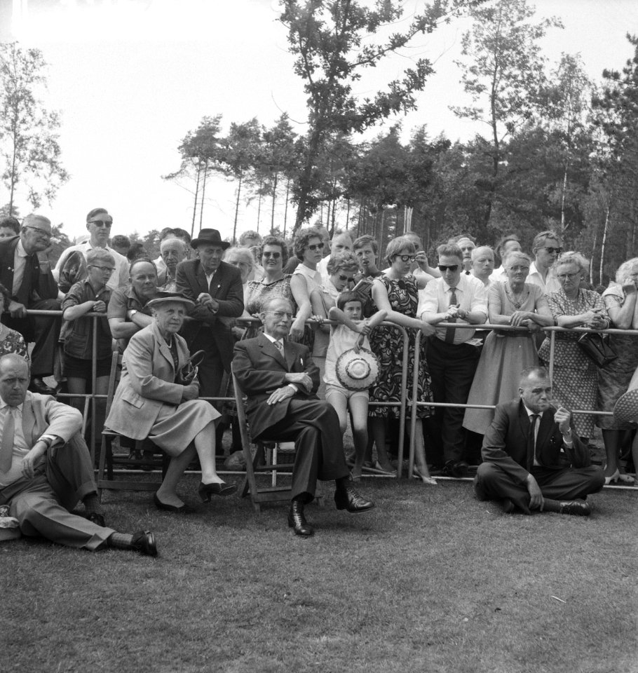 Vara-landdag in Berg en Bos . Publiek, Bestanddeelnr 912-6437