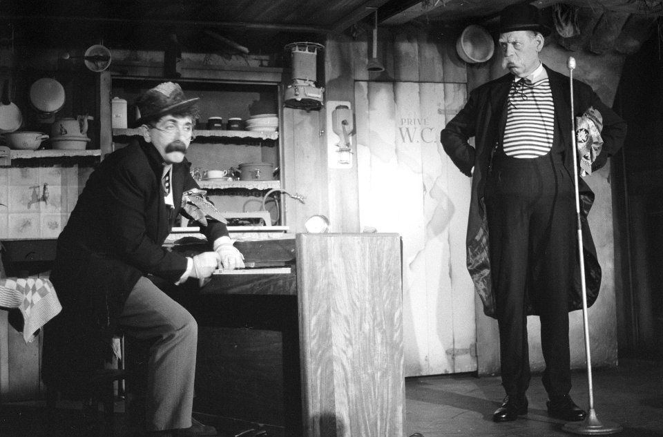 VARA-televisieshow St, Germain des Pres. van Dorus (Tom Manders), Tom Mander…, Bestanddeelnr 913-1621