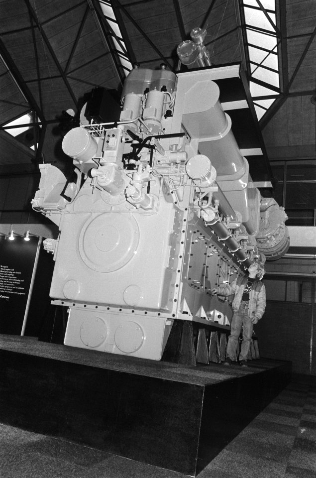 Van 18 tot 22 november in RAI de Maritieme tentoonstelling Europoort 80, jongetj, Bestanddeelnr 931-1508