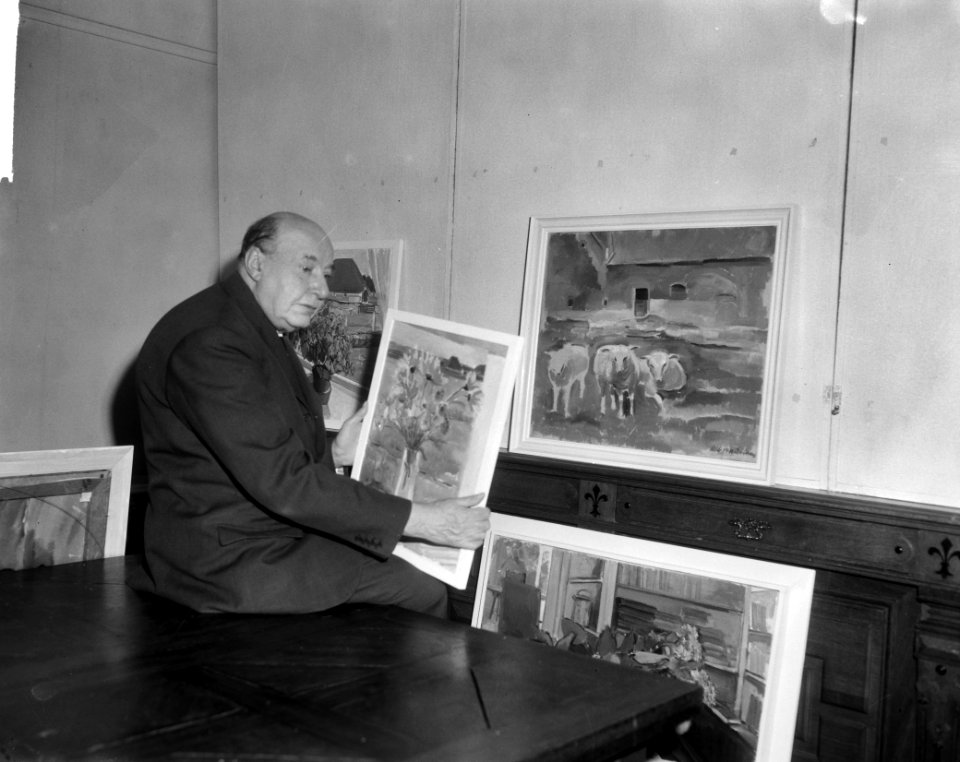 Van Dalsum schilderijenexpeditie in Den Haag , Albert van Dalsum aan het inricht, Bestanddeelnr 917-4654