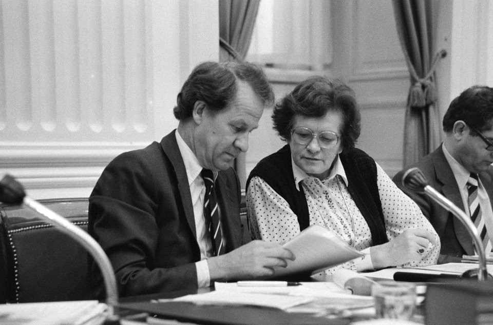Vaste kamercommissie voor Volkshuisvesting en Ruimtelijke Ordening in Den Haag ,, Bestanddeelnr 931-1097