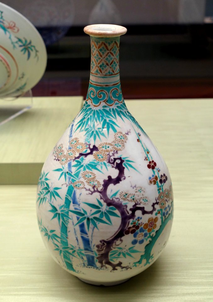 Vase with pine, bamboo, and plum design, Imari ware, Edo period, 1600s AD, ceramic, overglaze enamel - Tokyo National Museum - Tokyo, Japan - DSC09500