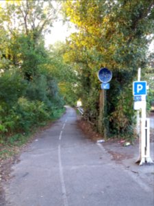 Vaulx-en-Velin - Promenade du Parc de Miribel - Depuis la rue du Canal