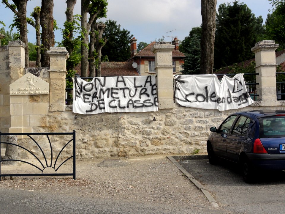 Vauxbuin (Aisne) école, manifestation contre la fermeture (02)