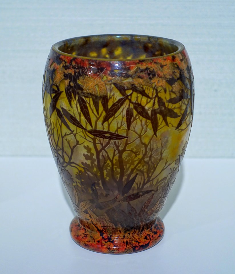 Vase with trees, Daum Freres, Nancy, c. 1910, glass - Hessisches Landesmuseum Darmstadt - Darmstadt, Germany - DSC00911