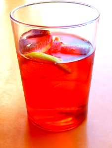 Vaso de bitter KAS en Oyón (Álava, España)
