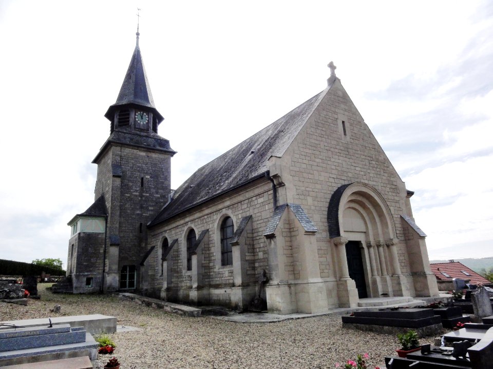 Vassogne (Aisne) église (03)