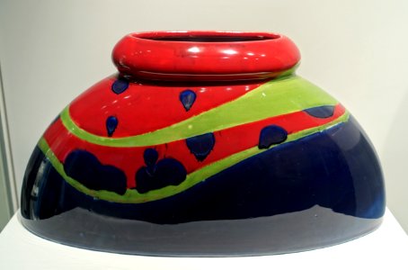 Vase, designer Hans Christiansen, maker Wachtersbacher Steingutfabrik, c. 1901, earthenware - Museum Künstlerkolonie Darmstadt - Mathildenhöhe - Darmstadt, Germany - DSC06356