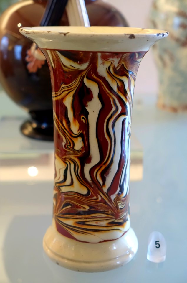 Vase, c. 1790-1860, marbleware - Fábrica de Cavaquinho - Museu Nacional de Soares dos Reis - Porto, Portugal - DSC00403