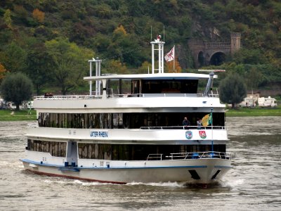 Vater Rhein, ENI 04307210 on the Rhine river the Loreley, pic1