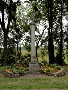 Vaucouleurs (Meuse) croix de chemin
