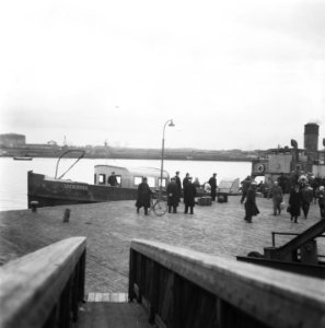 Veerboot Zuiderzee meert aan in de haven van Vlissingen, Bestanddeelnr 900-8471