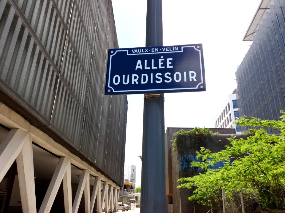 Vaulx-en-Velin - Allée Ourdissoir, plaque