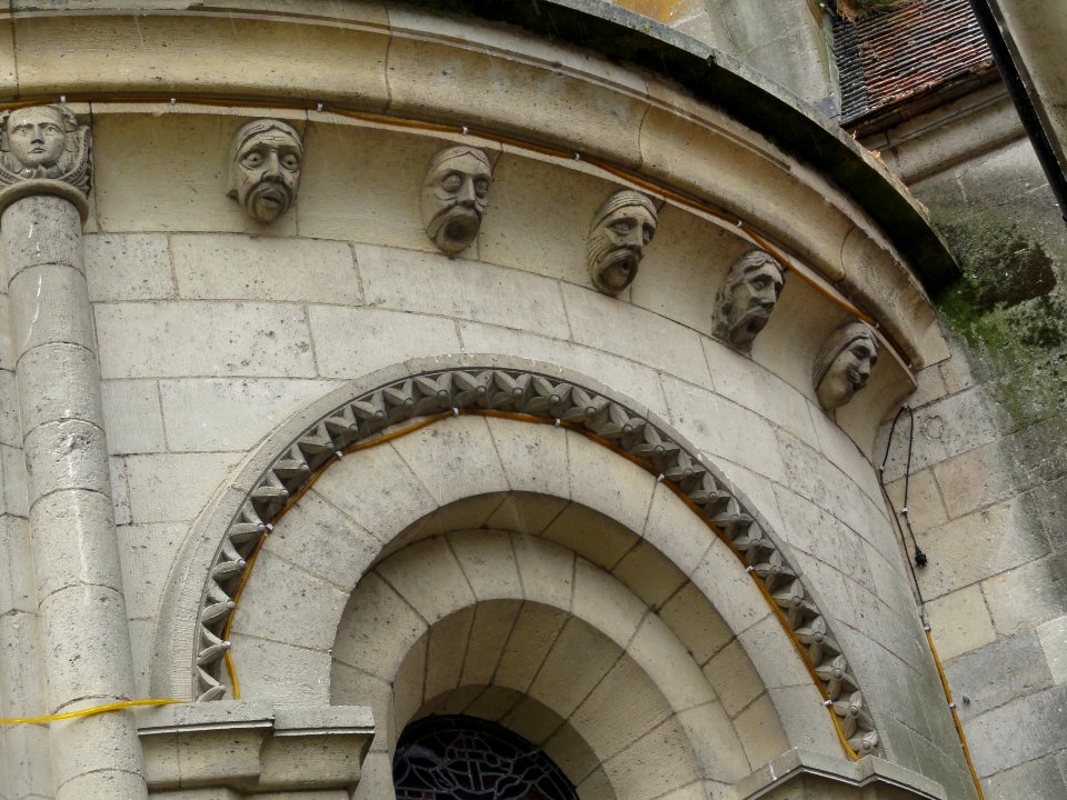 Vauxrezis (Aisne) église Saint-Maurice (08)