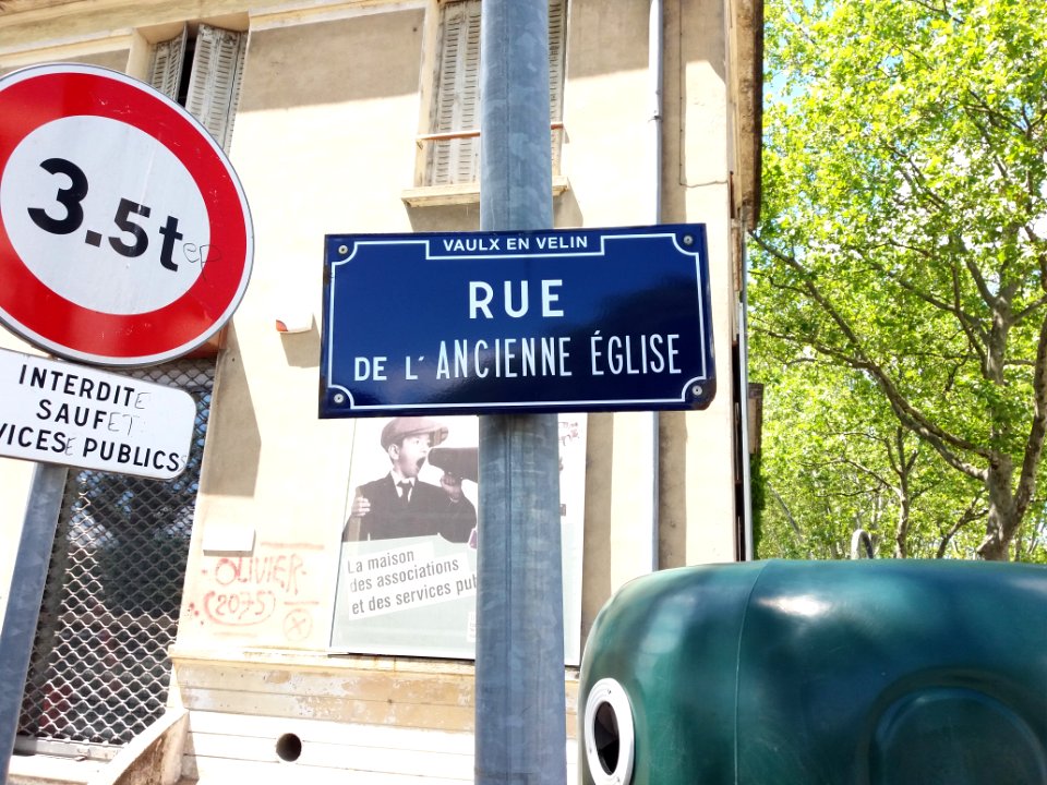 Vaulx-en-Velin - Rue de l'Ancienne Église, plaque