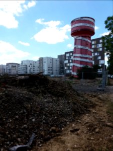 Vaulx-en-Velin - Avenue des Canuts, château d'eau