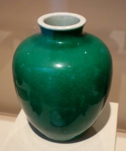 Vase, China, Qing Dynasty, 1644-1912, porcelain with crackled green underglaze - Chazen Museum of Art - DSC01660