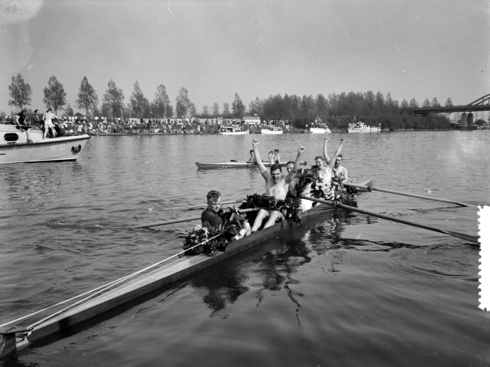 Varsity Studentenroeiwedstrijden Jutphaas, Bestanddeelnr 907-7446