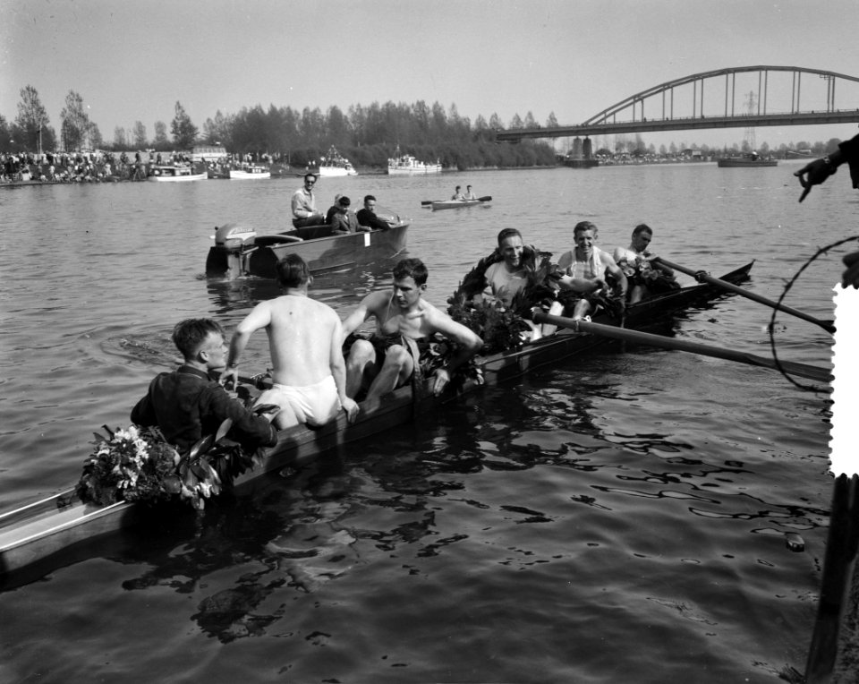 Varsity Studentenroeiwedstrijden Jutphaas, Bestanddeelnr 907-7454